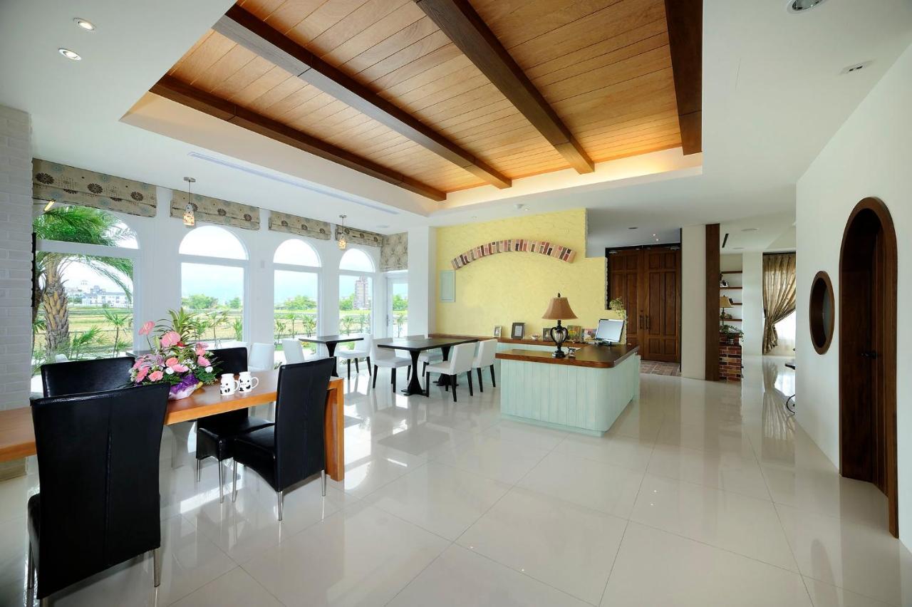 Sunlax B&B Yilan Exterior photo